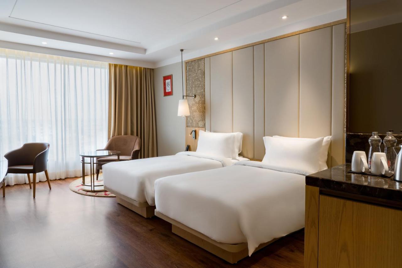 Radisson Bhopal Hotel Екстериор снимка