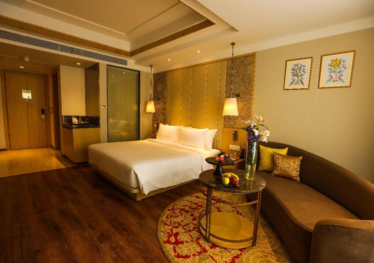 Radisson Bhopal Hotel Екстериор снимка