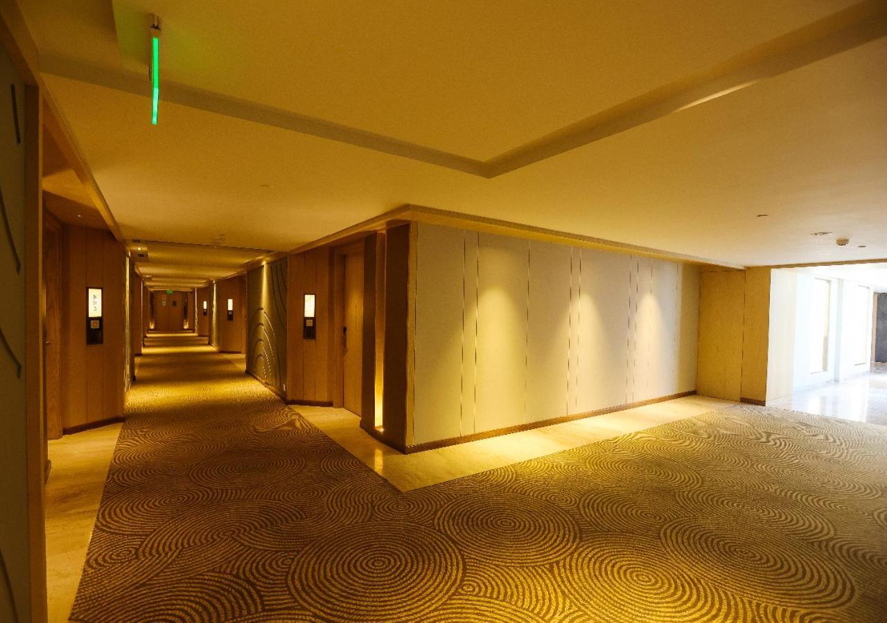 Radisson Bhopal Hotel Екстериор снимка