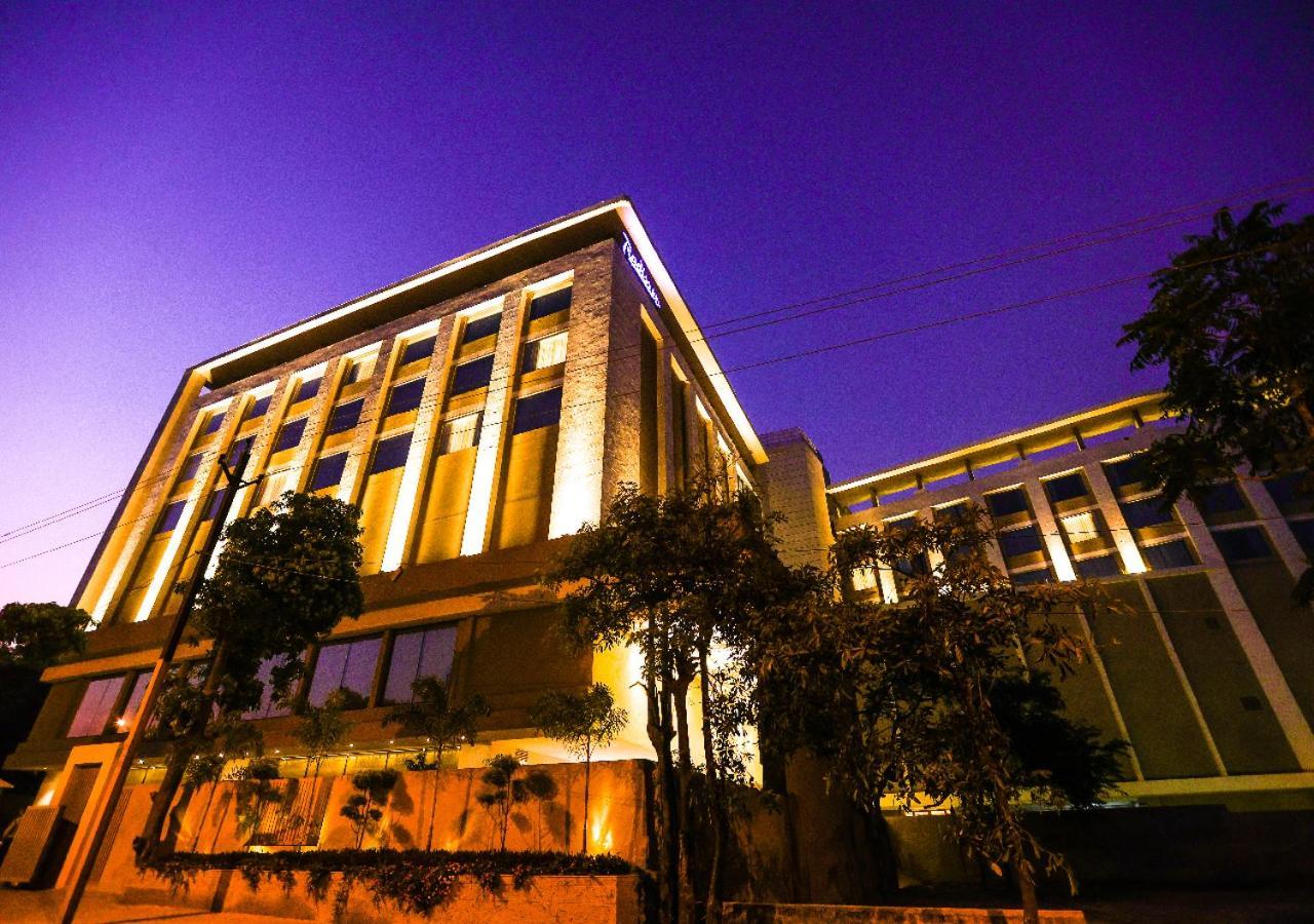Radisson Bhopal Hotel Екстериор снимка