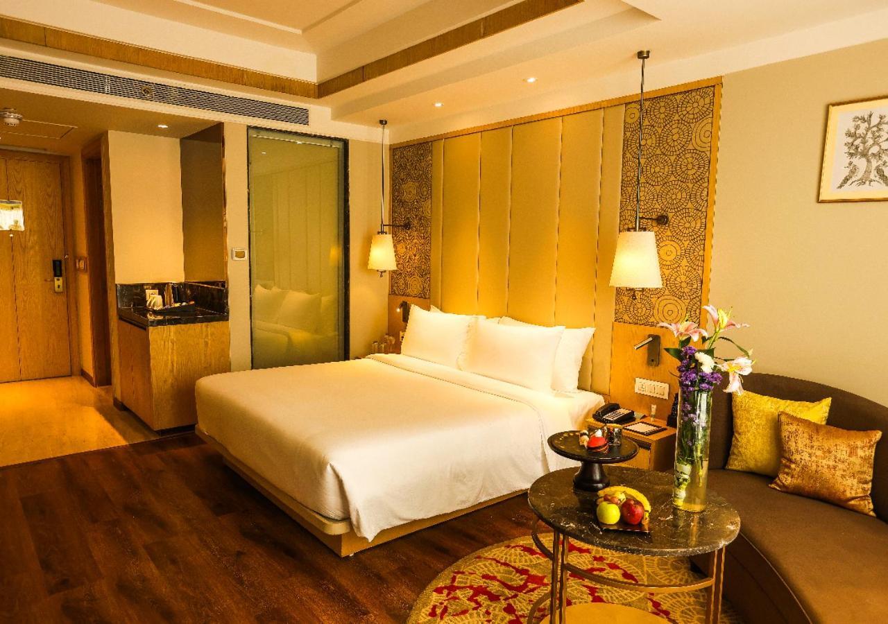 Radisson Bhopal Hotel Екстериор снимка