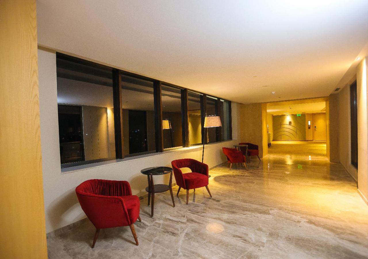 Radisson Bhopal Hotel Екстериор снимка