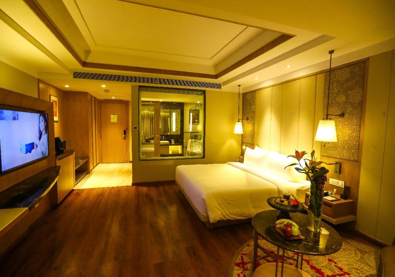 Radisson Bhopal Hotel Екстериор снимка