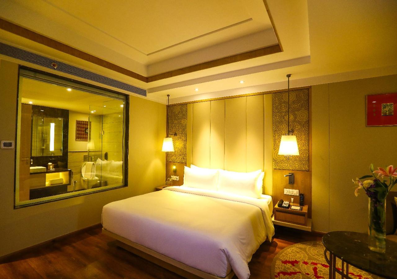 Radisson Bhopal Hotel Екстериор снимка