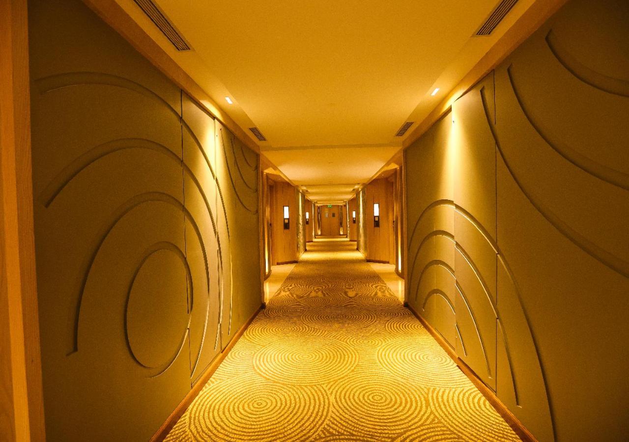 Radisson Bhopal Hotel Екстериор снимка