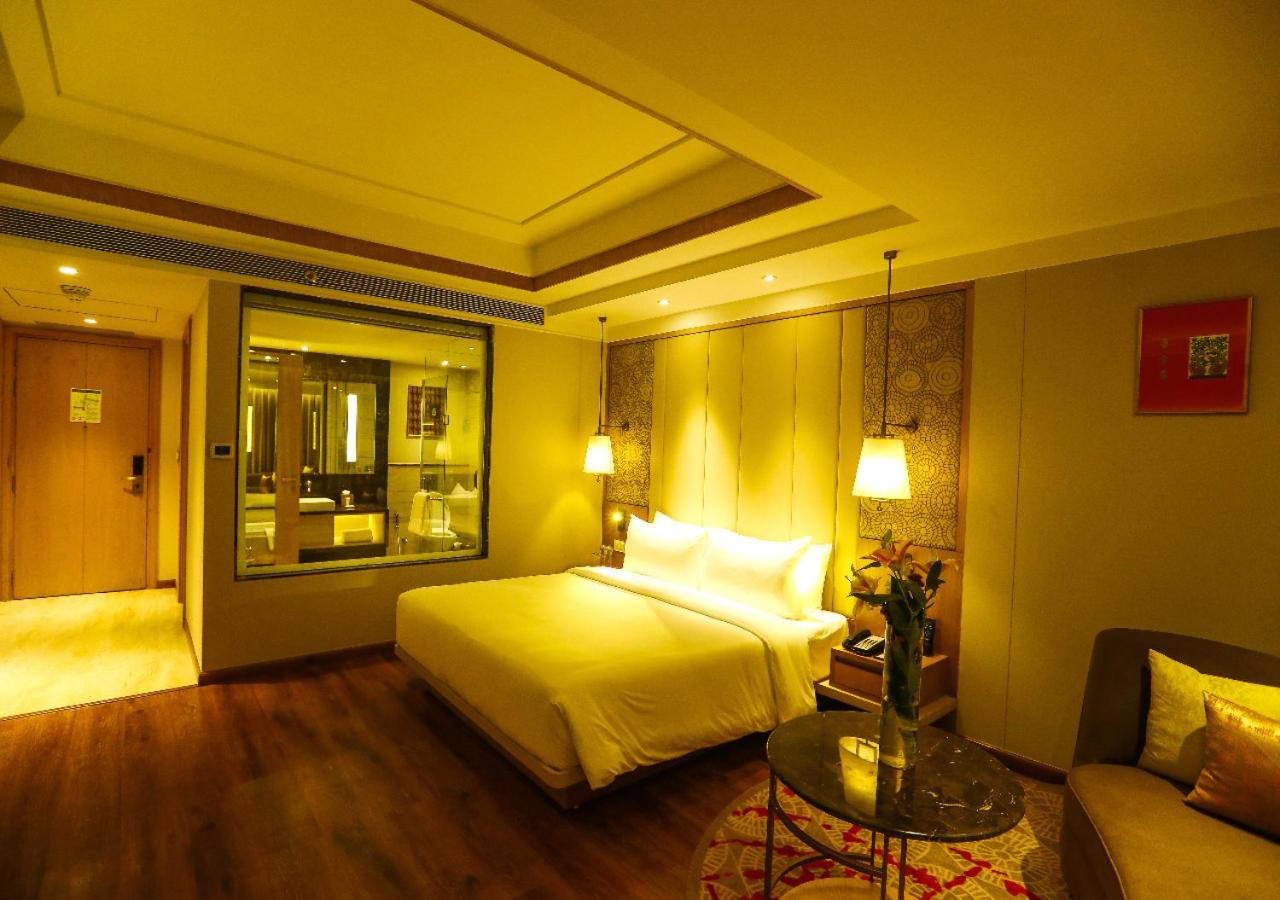 Radisson Bhopal Hotel Екстериор снимка